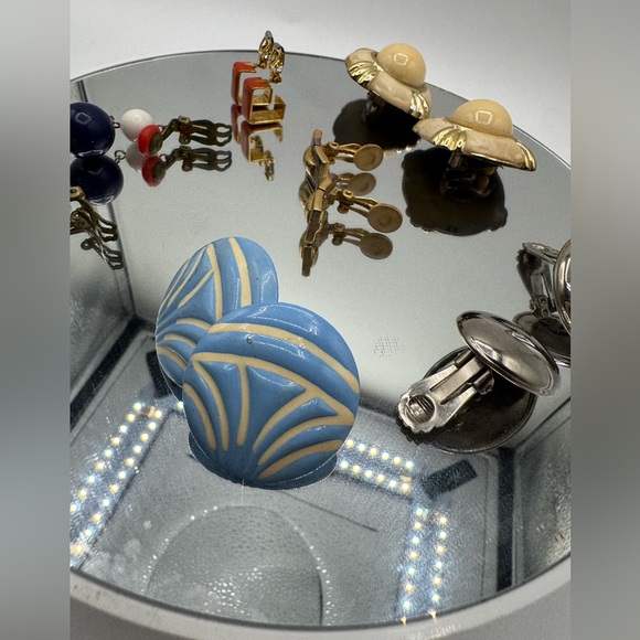 Clip On Earrings Lot of 6 pairs vintage - Picture 2 of 6